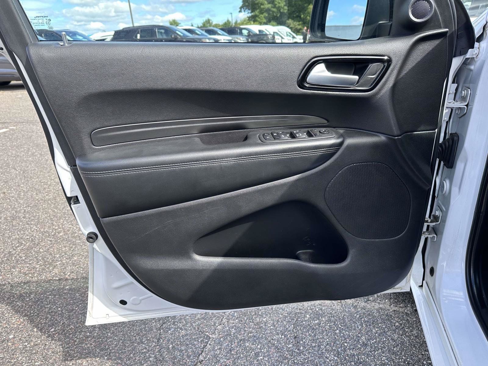 Used 2021 Dodge Durango SXT AWD/4WD image 9