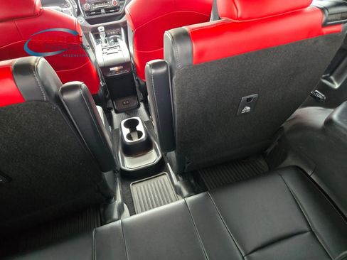 Used 2021 Toyota Highlander XSE AWD/4WD image 53