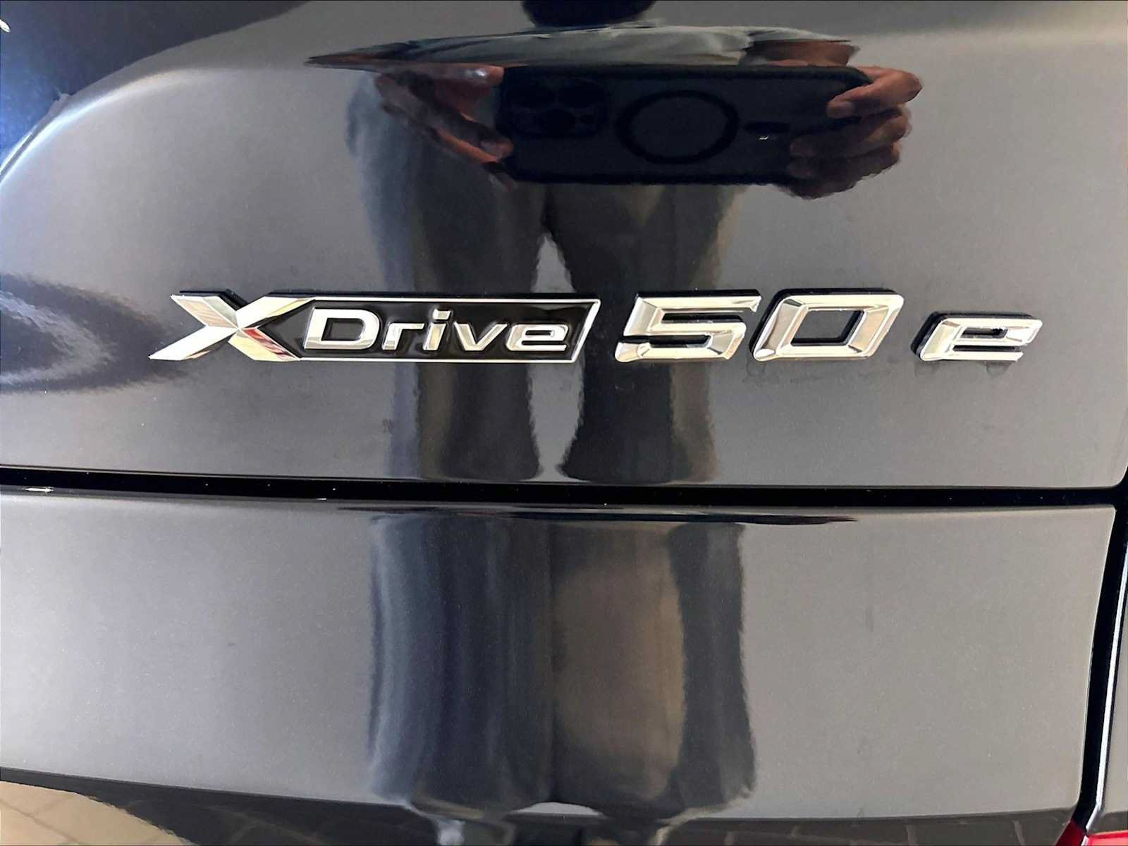 Used 2026 BMW X5 xDrive50e w/ M Sport Package AWD/4WD image 36