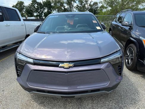 Used 2024 Chevrolet Blazer EV LT AWD/4WD image 6