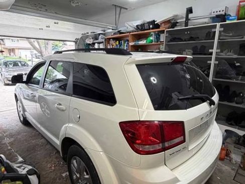 Used 2018 Dodge Journey SE w/ Safe & Sound Group FWD image 11