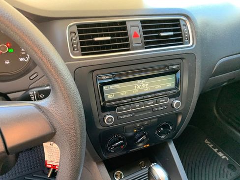 Used 2014 Volkswagen Jetta S FWD image 27