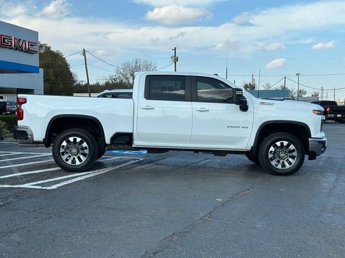 Used 2025 Chevrolet Silverado 2500 LT w/ Safety Package image 4