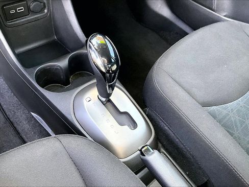 Used 2022 Chevrolet Spark LS image 22