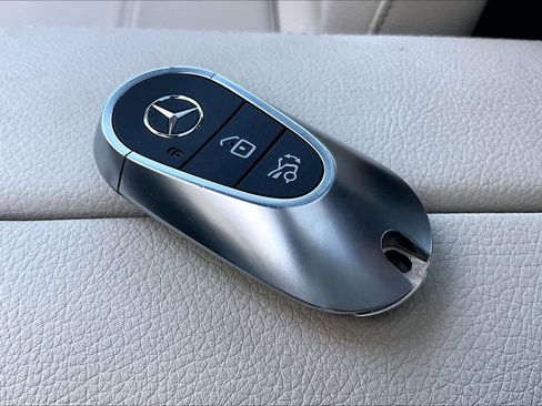 Used 2025 Mercedes-Benz C 300 C 300 image 14