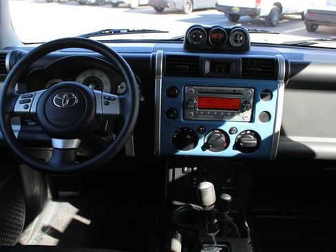 Used 2011 Toyota FJ Cruiser 4WD w/ Upgrade Pkg image 43