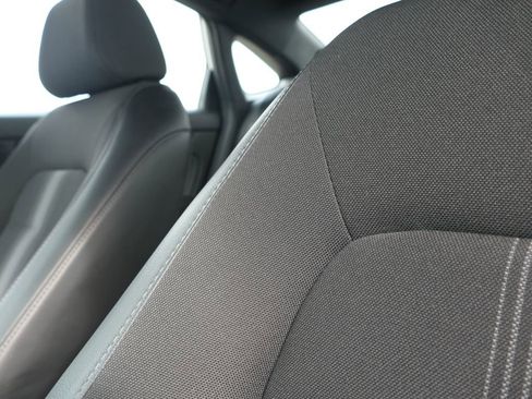 Used 2024 Honda Civic Sport image 10