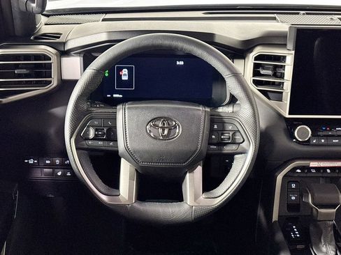Used 2025 Toyota Tundra Limited AWD/4WD image 13