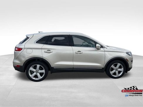 Used 2017 Lincoln MKC Premiere FWD image 7