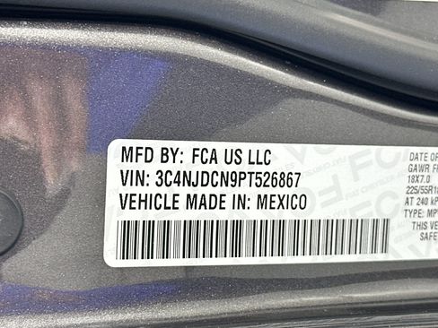 Used 2023 Jeep Compass Limited AWD/4WD image 30