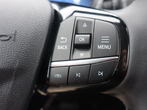 Used 2025 Ford Escape Platinum w/ Premium Technology Package image 16