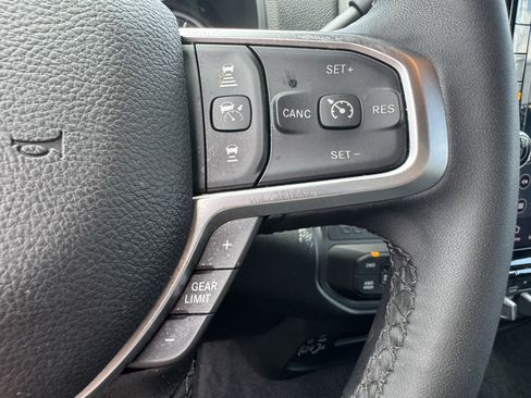 Used 2026 RAM 2500 Big Horn AWD/4WD image 32
