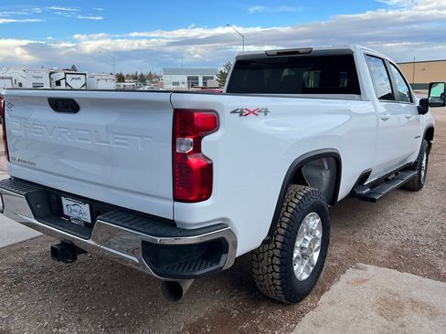 Used 2022 Chevrolet Silverado 2500 LT w/ Fleet Comfort Package image 5
