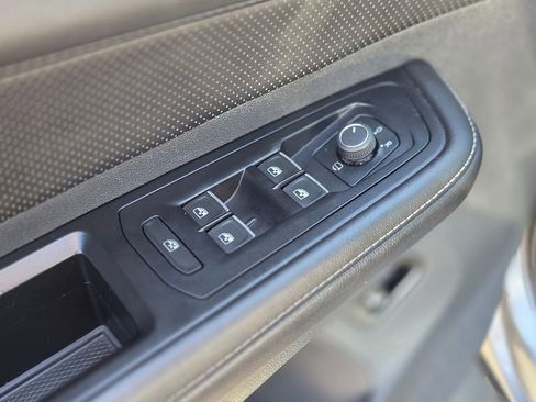 Used 2024 Volkswagen Atlas SEL Premium R-Line image 27