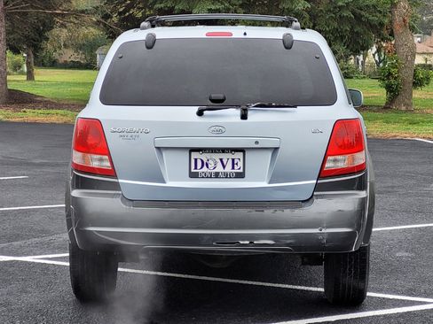 Used 2004 Kia Sorento 4dr LX 4WD Auto image 5