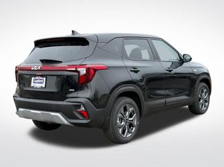New 2026 Kia Seltos LX AWD/4WD video 3