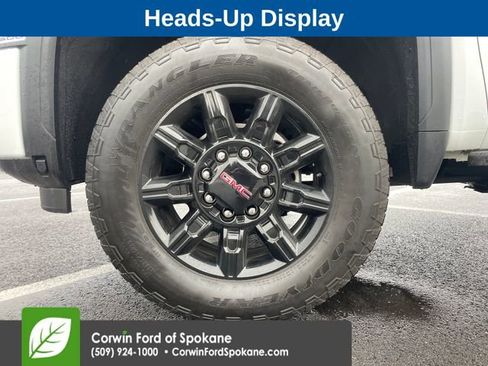 Used 2025 GMC Sierra 3500 AT4 w/ AT4 Premium Plus Package image 9