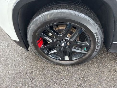 Used 2020 Chevrolet Traverse Premier image 51