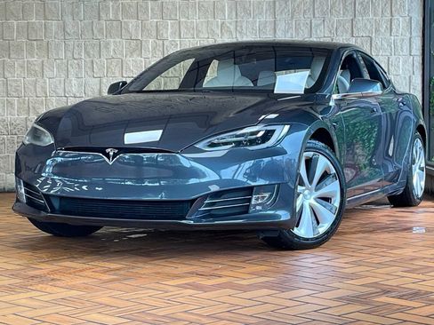 Used 2021 Tesla Model S Long Range AWD/4WD image 2