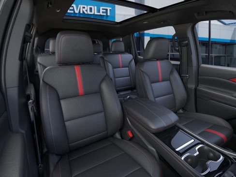 New 2026 Chevrolet Traverse RS image 16