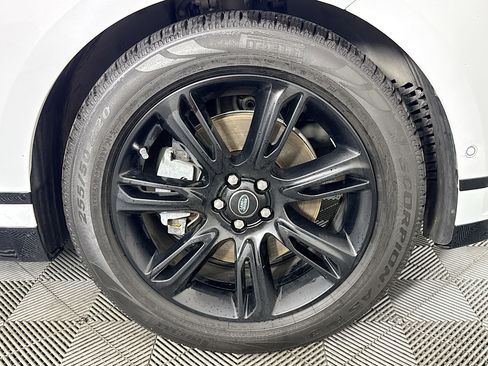 Used 2018 Land Rover Range Rover Velar R-Dynamic SE image 31