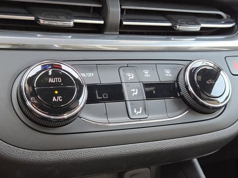 Used 2024 Buick Envista Sport Touring FWD image 27