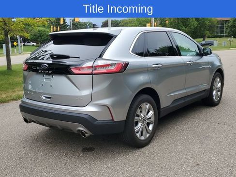 Used 2023 Ford Edge Titanium AWD/4WD image 4