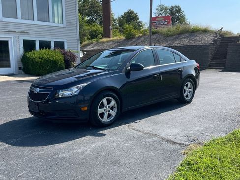 Used 2014 Chevrolet Cruze LT FWD image 1