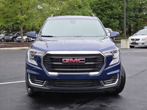 Used 2023 GMC Terrain SLE w/ Driver Convenience Package AWD/4WD image 19