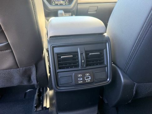 Certified 2025 Subaru Forester Premium image 24