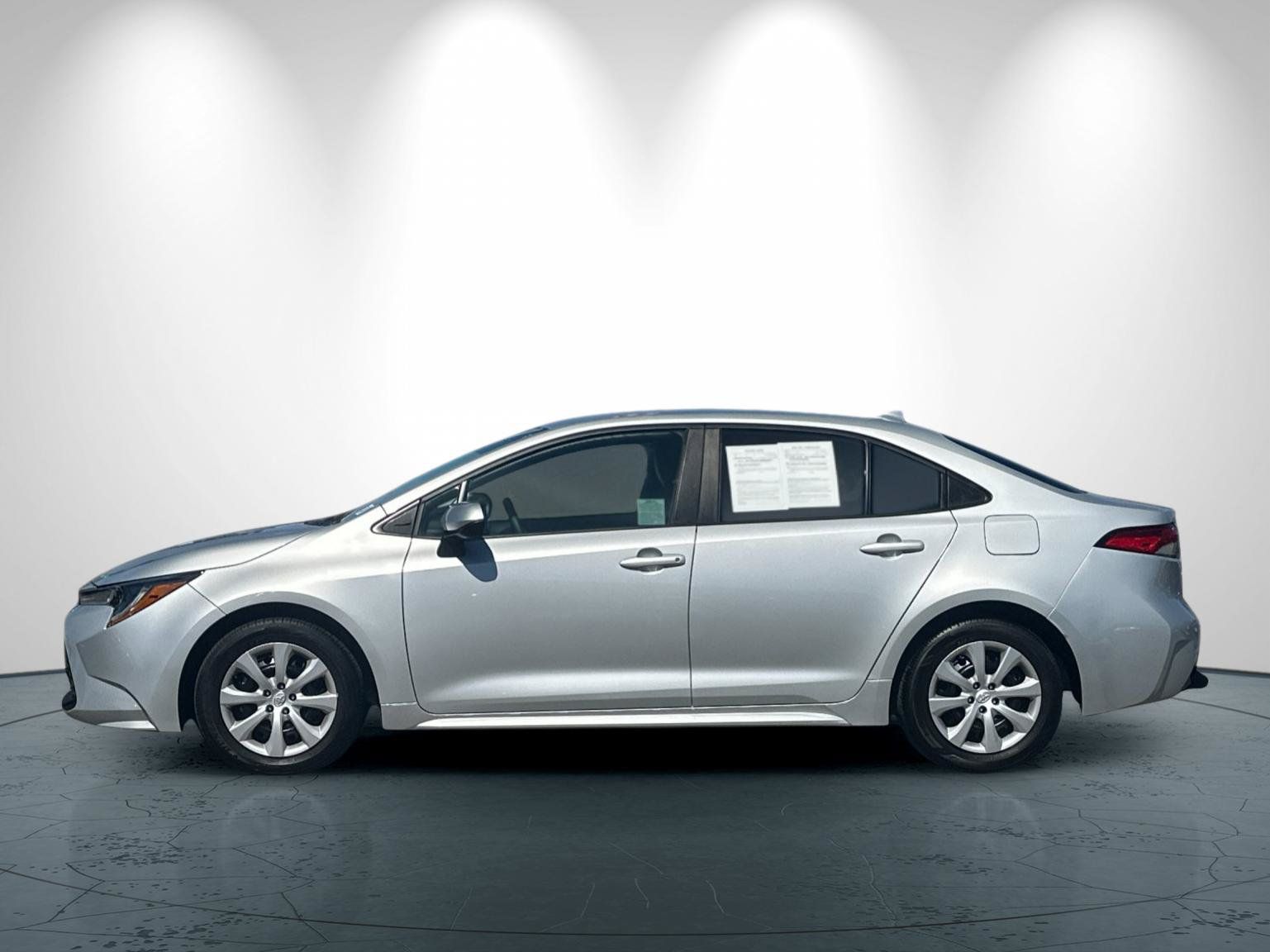Used 2024 Toyota Corolla LE FWD image 7