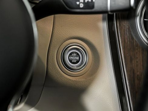 Used 2022 Mercedes-Benz GLC 300 GLC 300 4MATIC image 30