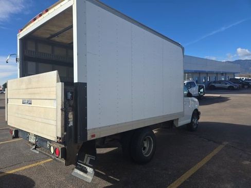 Used 2009 Chevrolet Express 3500 image 3