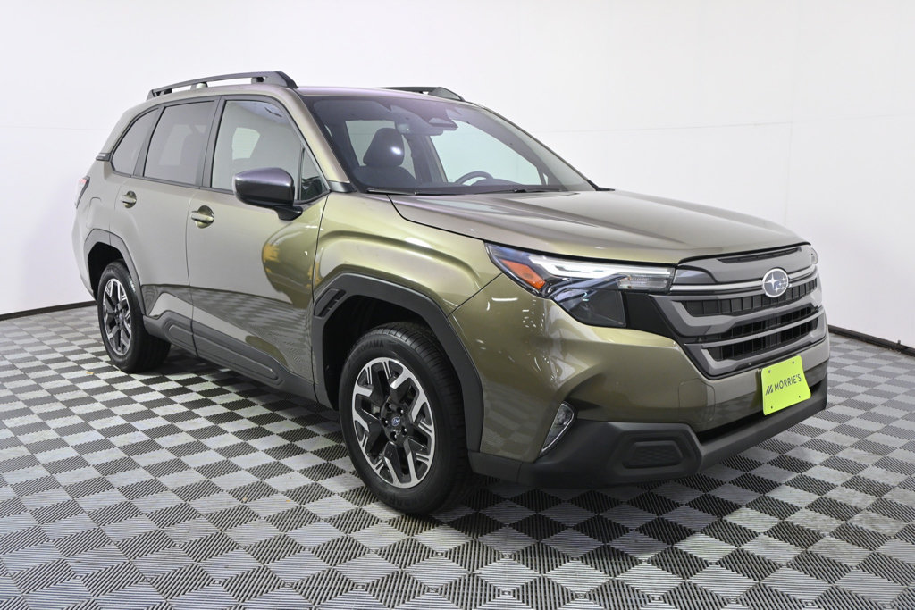 Used 2025 Subaru Forester Premium AWD/4WD image 8