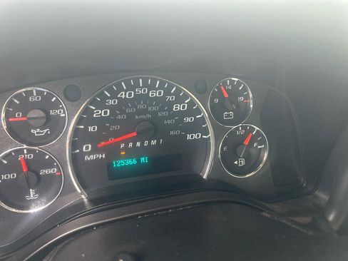 Used 2021 Chevrolet Express 3500 RWD image 16