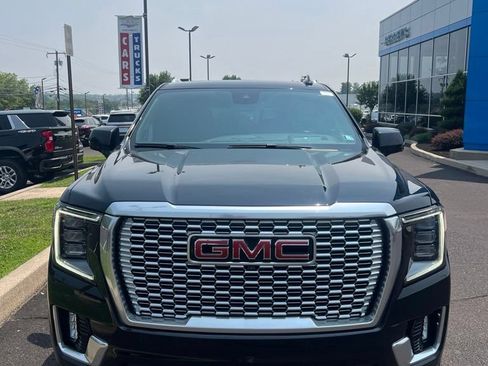 Used 2023 GMC Yukon Denali AWD/4WD image 2
