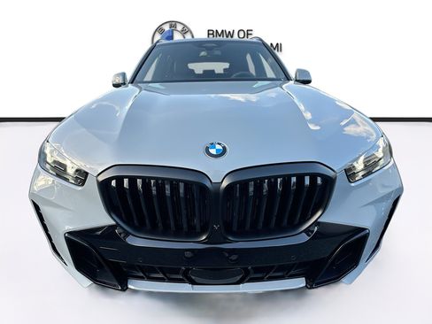 New 2026 BMW X5 sDrive40i w/ M Sport Package RWD image 2
