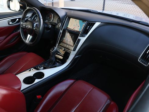 Used 2018 INFINITI Q60 3.0t Sport w/ Sensory Package 3.0T Sport image 21