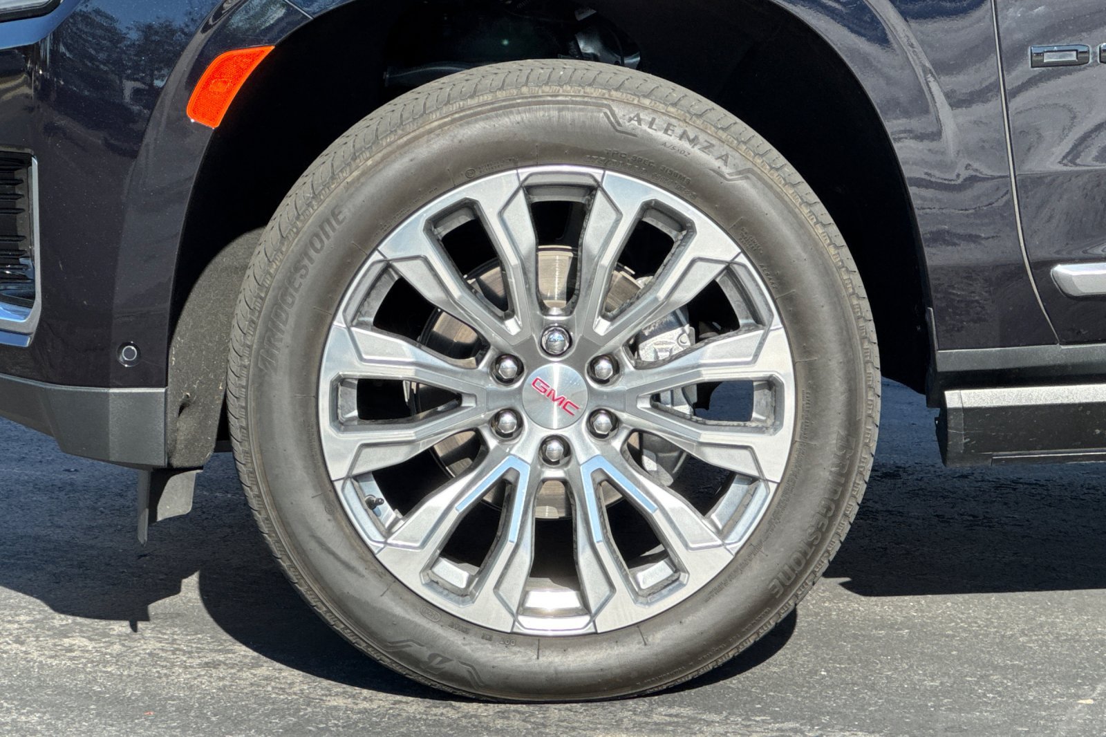 Used 2023 GMC Yukon Denali w/ Denali Reserve Package AWD/4WD image 44