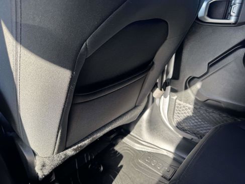 Used 2020 Jeep Wrangler Unlimited Sport S image 38