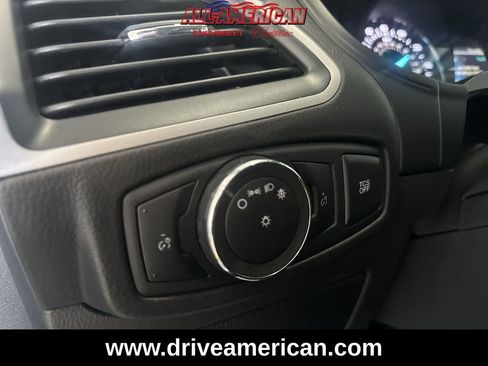 Used 2022 Ford Edge SEL image 18