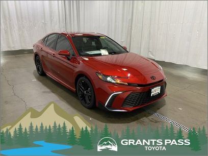 New 2026 Toyota Camry SE w/ Convenience Package