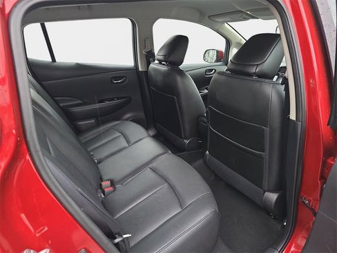 Used 2015 Nissan Leaf SL w/ Premium Package image 11