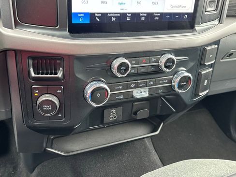 Used 2025 Ford F150 XLT w/ Equipment Group 301A Standard image 11