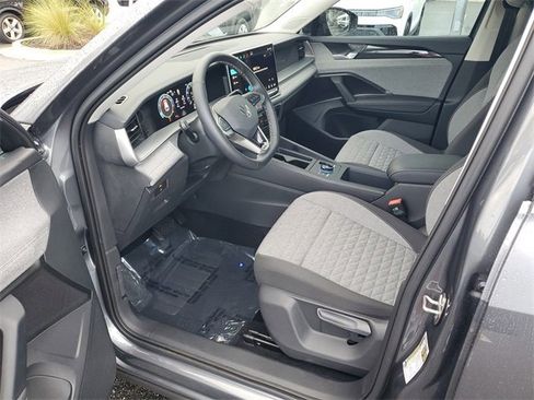 Certified 2025 Volkswagen Tiguan S image 14