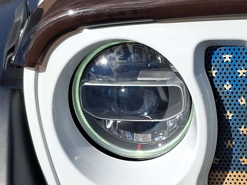 Used 2020 Jeep Wrangler Unlimited Sport image 9