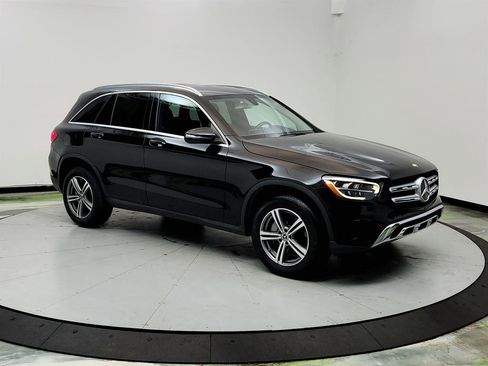 Used 2020 Mercedes-Benz GLC 300 4MATIC image 3