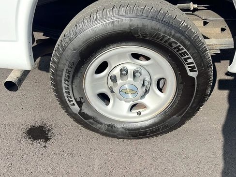 Used 2022 Chevrolet Express 2500 w/ Driver Convenience Package image 32