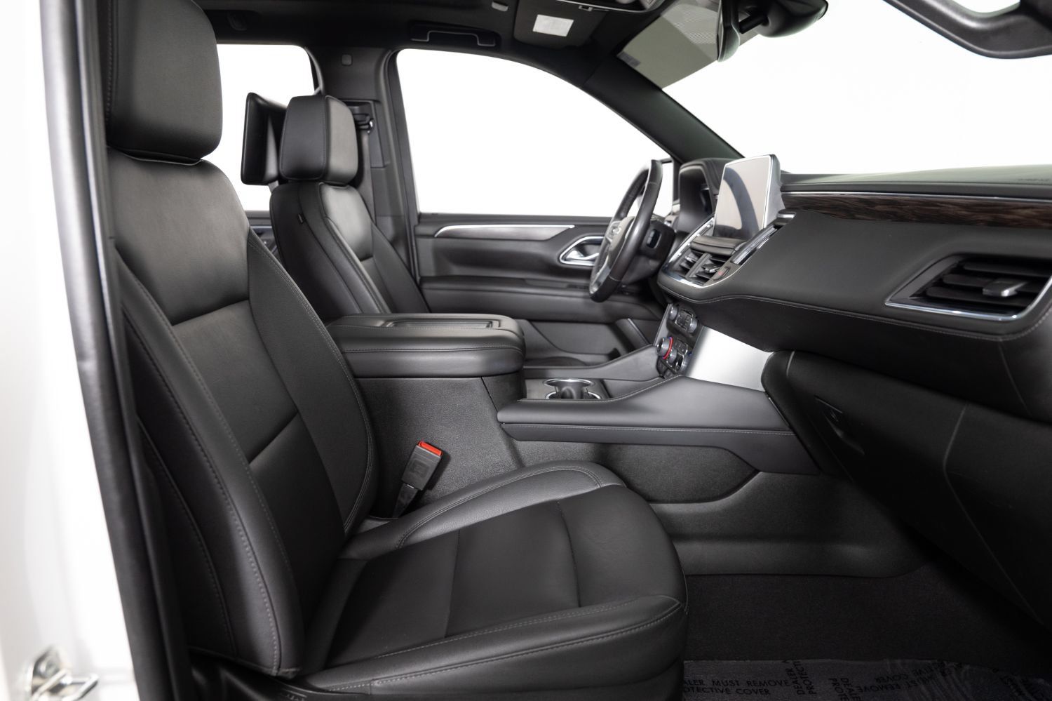 Used 2023 Chevrolet Tahoe Z71 w/ Luxury Package AWD/4WD image 32