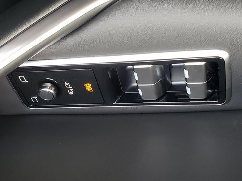 New 2026 Jaguar F-PACE R-Dynamic S image 6